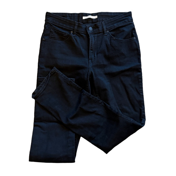 Levis Woman’s 30 Black Classic Mid Rise Skinny Jeans - Picture 5 of 7
